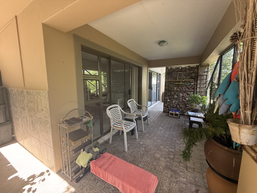 4 Bedroom Property for Sale in Monte Christo Western Cape